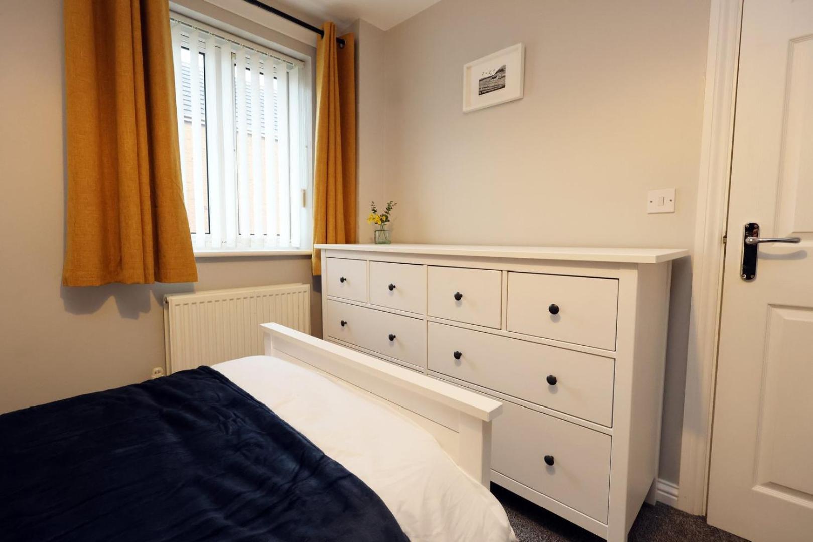 Relaxing 2-Bed Coastal Escape In Port Talbot Apartment Exterior foto